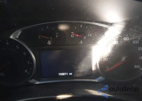 2019 Chevrolet Equinox Lt z USA, uszkodzony, nr VIN 2GNAXKEV5K6113427